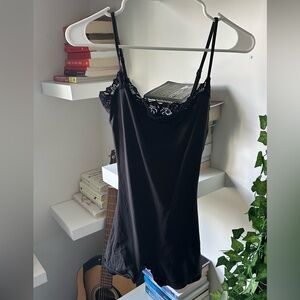 Skims Fits Everybody Lace Onesie Onyx